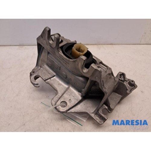 Renault - ZOE - Engine mount