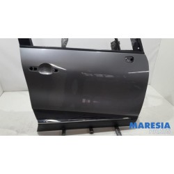Renault - Captur - Front door 4-door, right