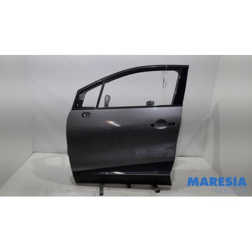 Renault - Captur - Door 4-door, front left