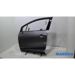 Renault - Captur - Door 4-door, front left
