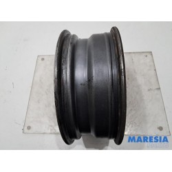 Opel - Vivaro - Wheel