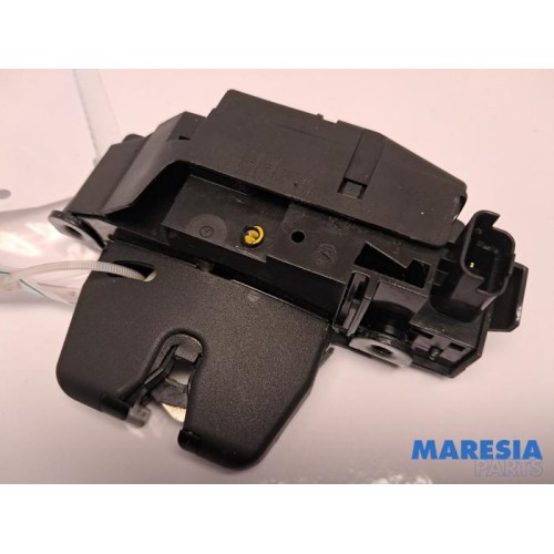 Citroen - C3 - Tailgate lock mechanism