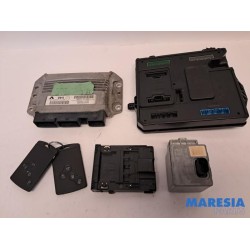 Renault - Scenic - Engine management computer