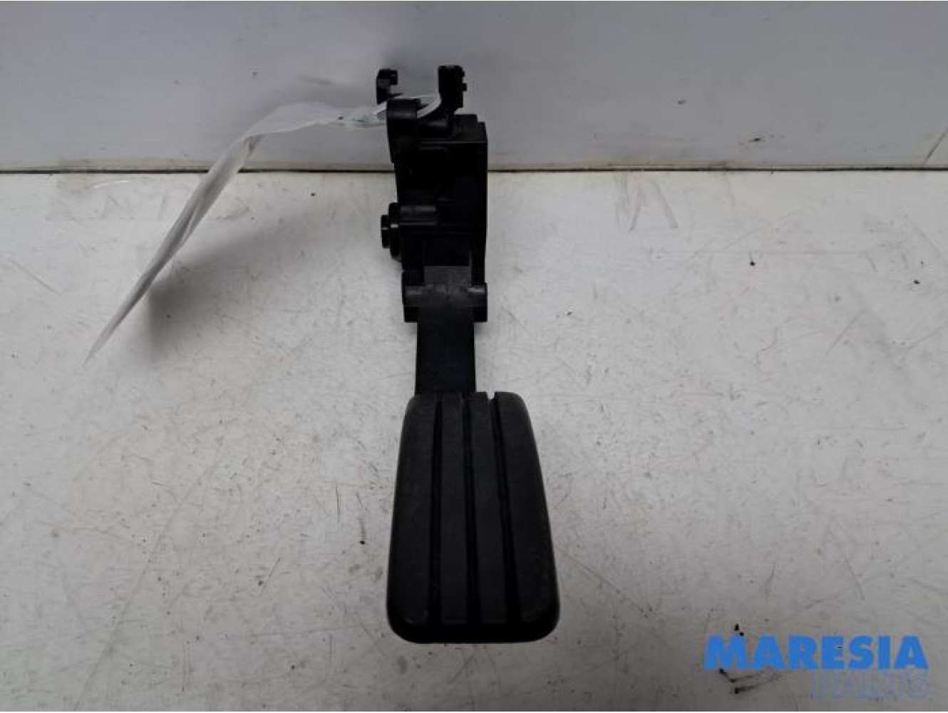 Opel - Vivaro - Accelerator pedal