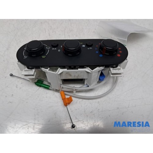 Opel - Vivaro - Panneau de commandes chauffage