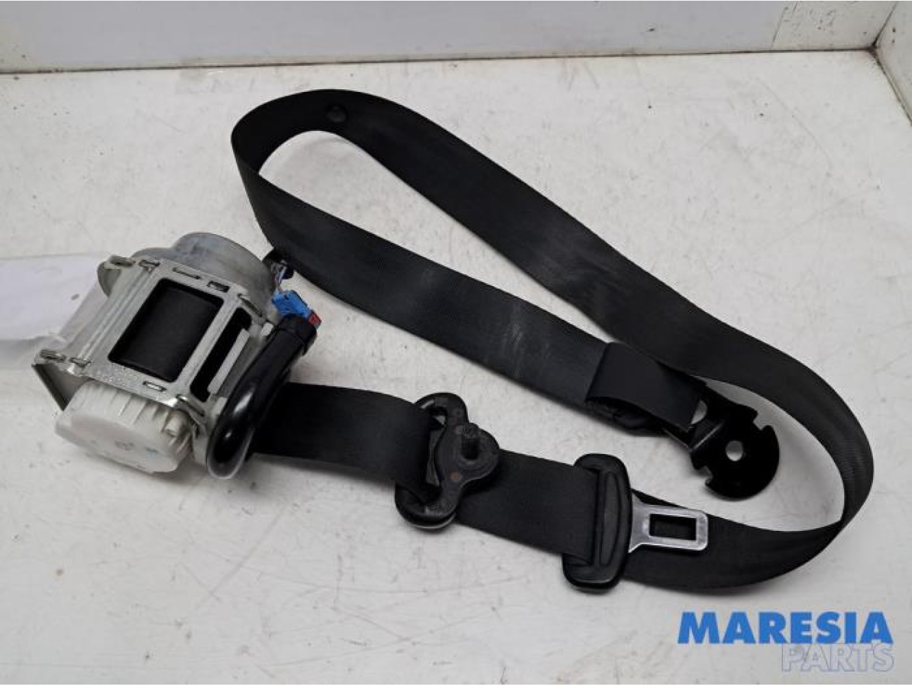 Opel - Vivaro - Front seatbelt, left