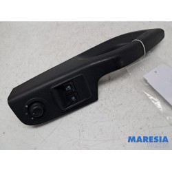 Opel - Vivaro - Multi-functional window switch