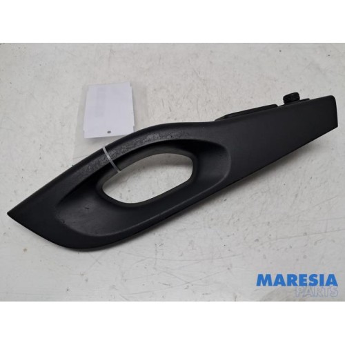 Opel - Vivaro - Multi-functional window switch