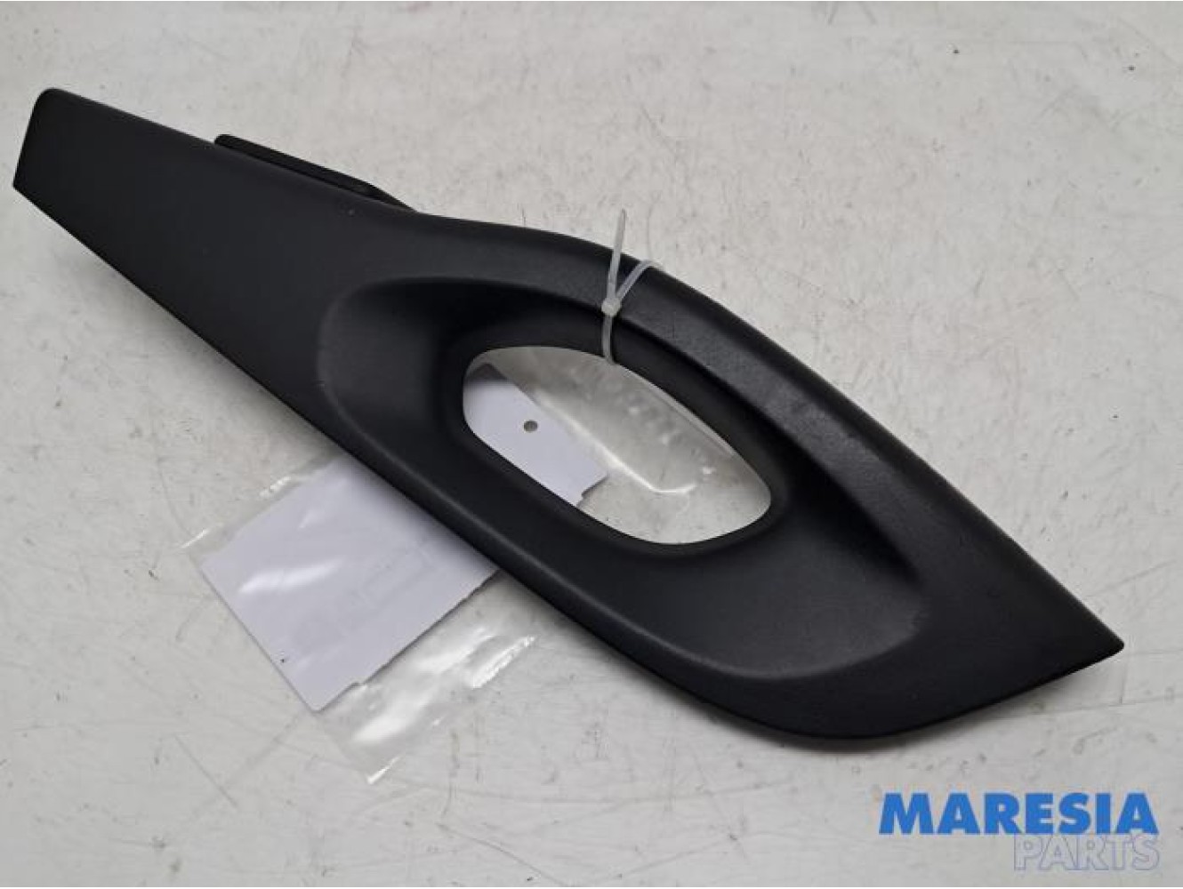 Opel - Vivaro - Electric window switch