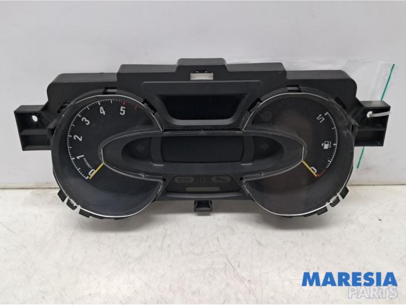 Opel - Vivaro - Instrument panel