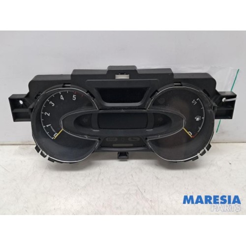 Opel - Vivaro - Instrumentenpaneel