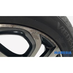 Renault - Captur - Sportvelgenset + banden