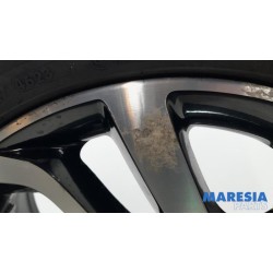 Renault - Captur - Sportvelgenset + banden