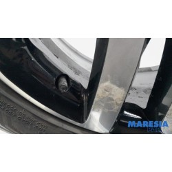 Renault - Captur - Sportvelgenset + banden