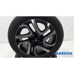 Renault - Captur - Sportvelgenset + banden