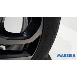 Renault - Captur - Sportvelgenset + banden