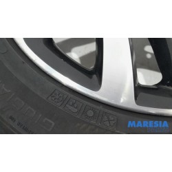 Renault - Captur - Sportvelgenset + banden