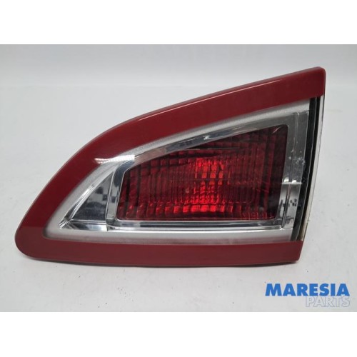 Renault - Scenic - Taillight, right