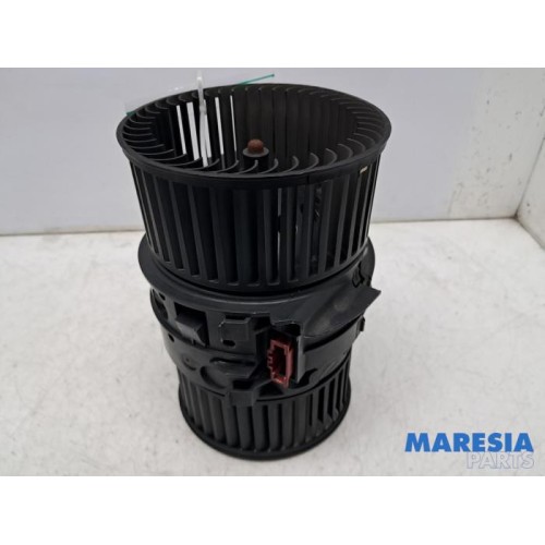 Opel - Vivaro - Heating and ventilation fan motor