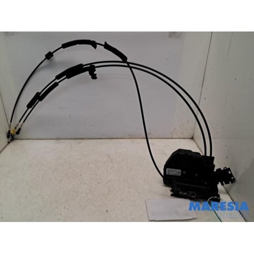 Opel - Vivaro - Sliding door lock mechanism, right