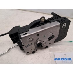 Opel - Vivaro - Minibus/van rear door lock mechanism