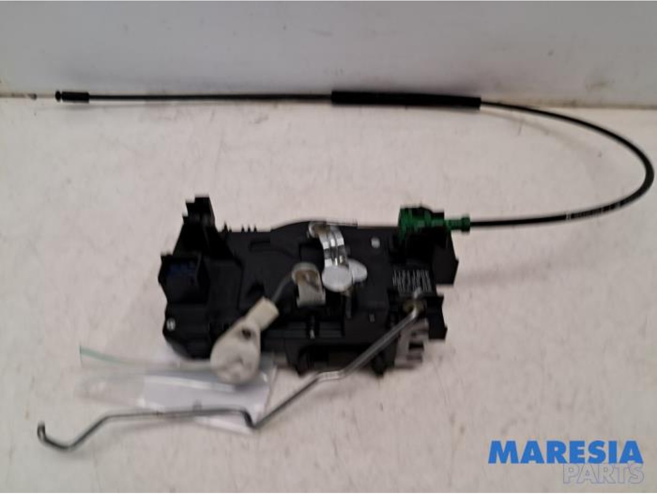 Opel - Vivaro - Minibus/van rear door lock mechanism