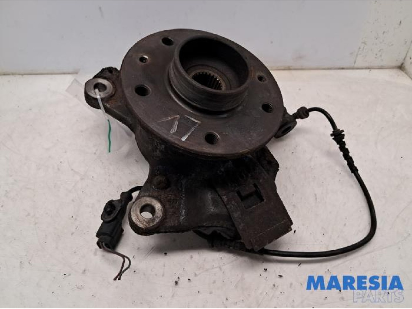 Renault - Scenic - Achsschenkel links vorne