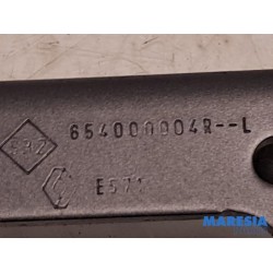 Renault - Scenic - Bonnet Hinge