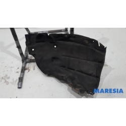 Renault - Scenic - Wheel arch liner