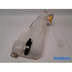 Renault - Scenic - Front windscreen washer reservoir