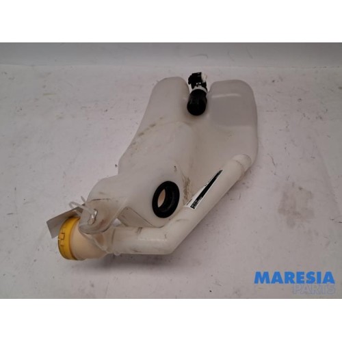 Renault - Scenic - Front windscreen washer reservoir