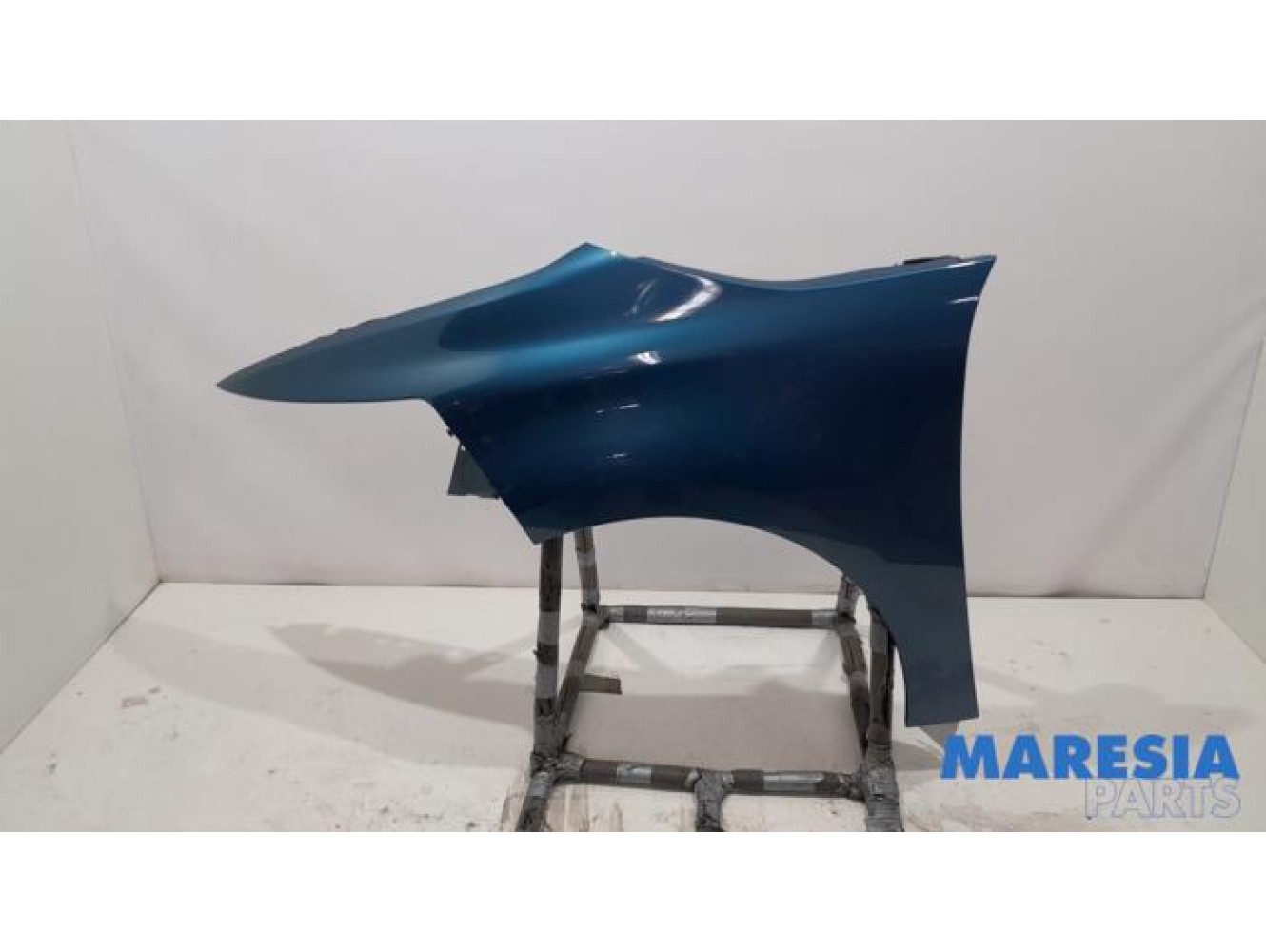 Citroen - C4 Grand Picasso - Front wing, left