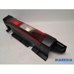 Opel - Vivaro - Achterlicht links