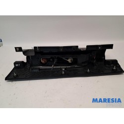 Opel - Vivaro - Achterlicht links