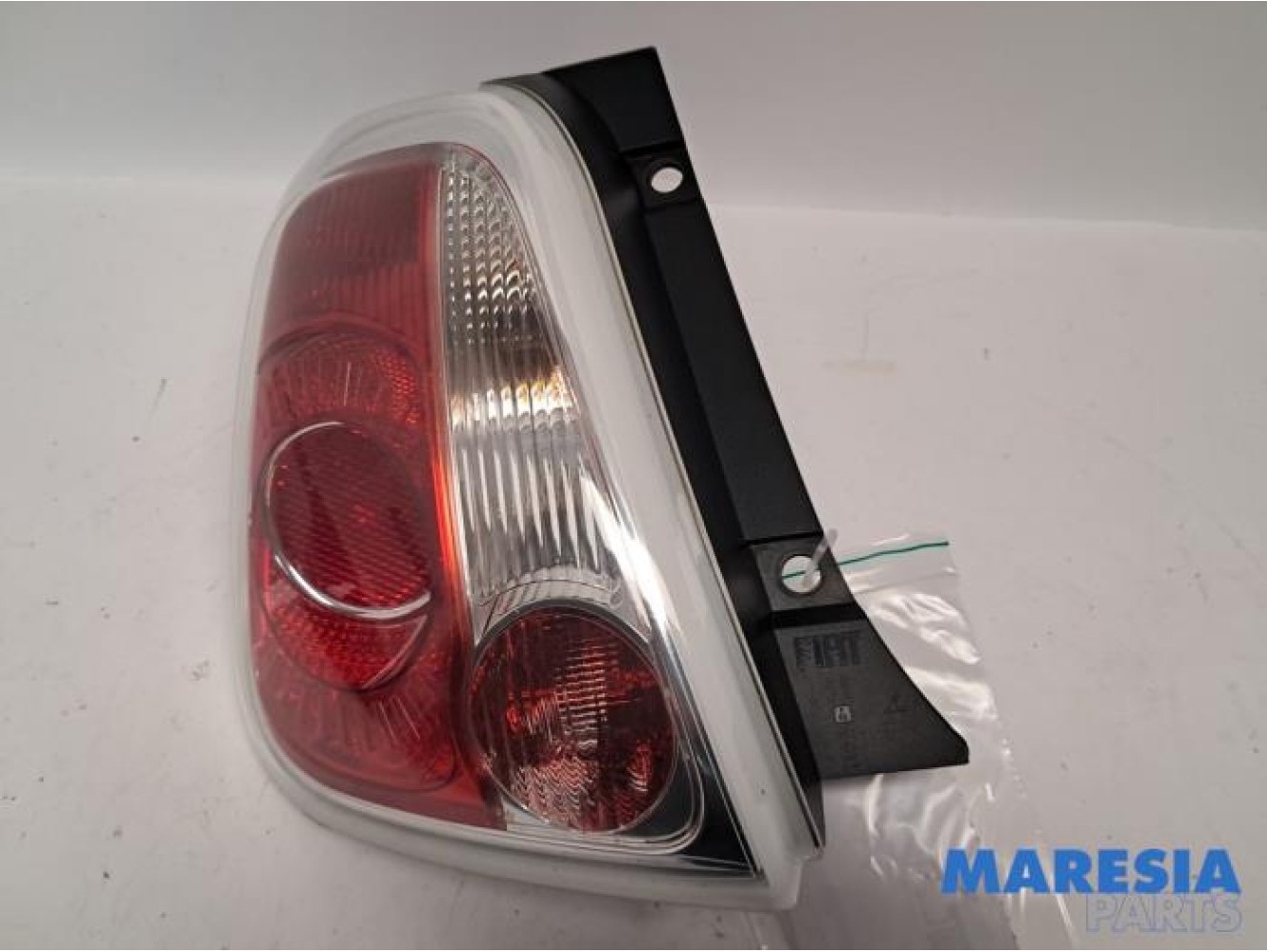 Fiat - 500 - Taillight, left