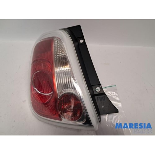 Fiat - 500 - Taillight, left