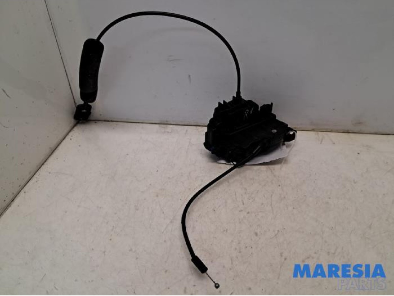 Renault - Scenic - Front door lock mechanism 4-door, right