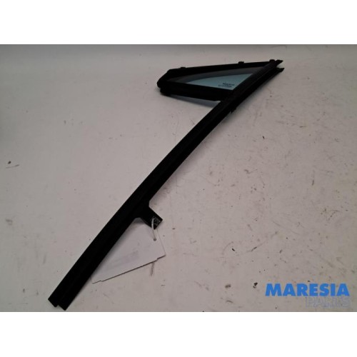Renault - ZOE - Quarter light, front left