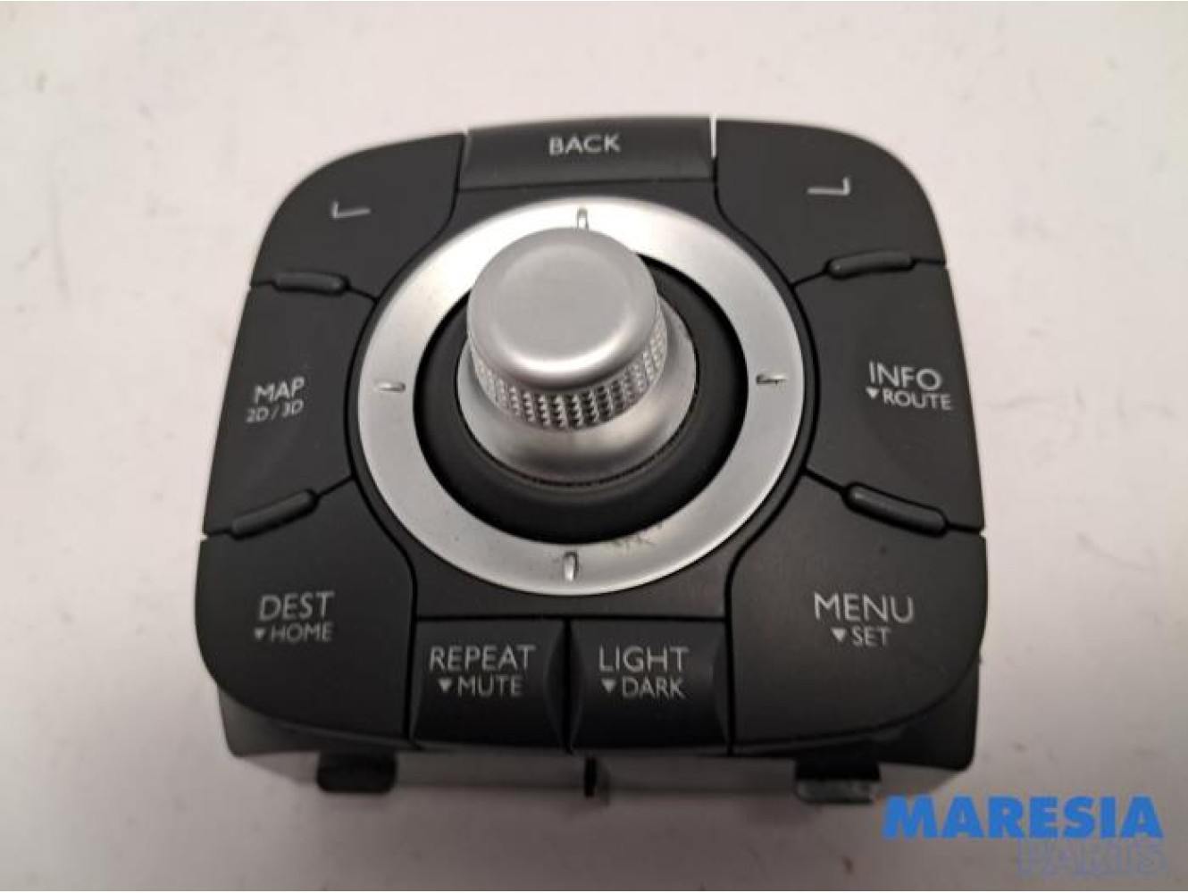 Renault - Scenic - Panneau de commandes navigation