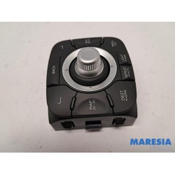 Renault - Scenic - Panneau de commandes navigation