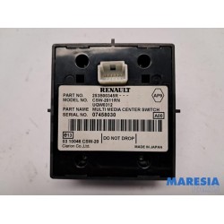 Renault - Scenic - Panneau de commandes navigation