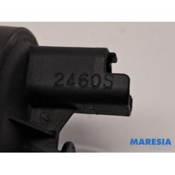 Renault - Scenic - Vacuum valve