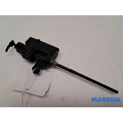Renault - Scenic - Tank flap lock motor