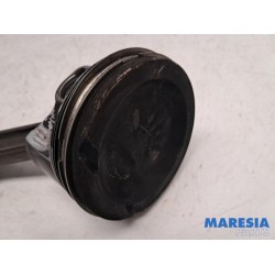 Alfa Romeo - Stelvio - Connecting rod