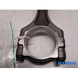 Alfa Romeo - Stelvio - Connecting rod