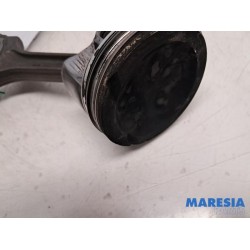 Alfa Romeo - Stelvio - Connecting rod