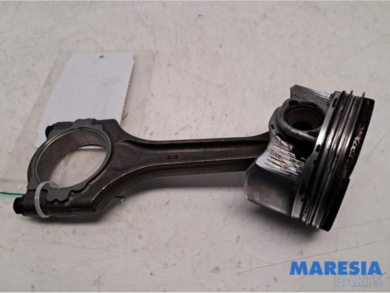 Alfa Romeo - Stelvio - Connecting rod