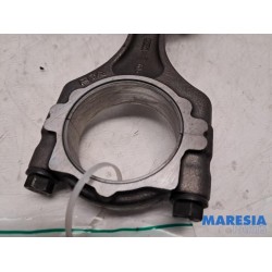 Alfa Romeo - Stelvio - Connecting rod