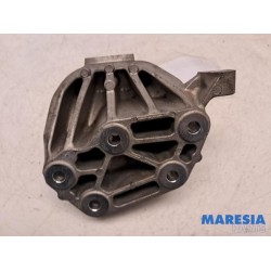 Alfa Romeo - Stelvio - Engine mount