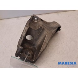Alfa Romeo - Stelvio - Engine mount